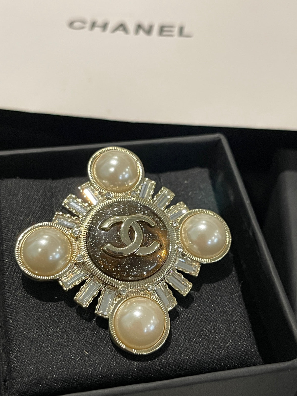Premium Edition Brooch、Brooches Collection、CH*NEL Series、𝐁𝐫𝐨𝐨𝐜𝐡𝐞𝐬(𝐇)