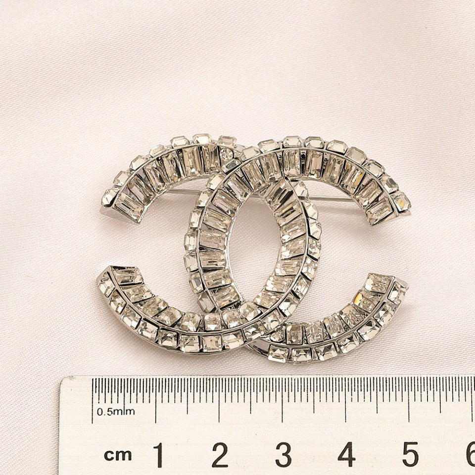 Alloy Steel Stamped Logo Brooch,Brooches Collection、CH*NEL Series
