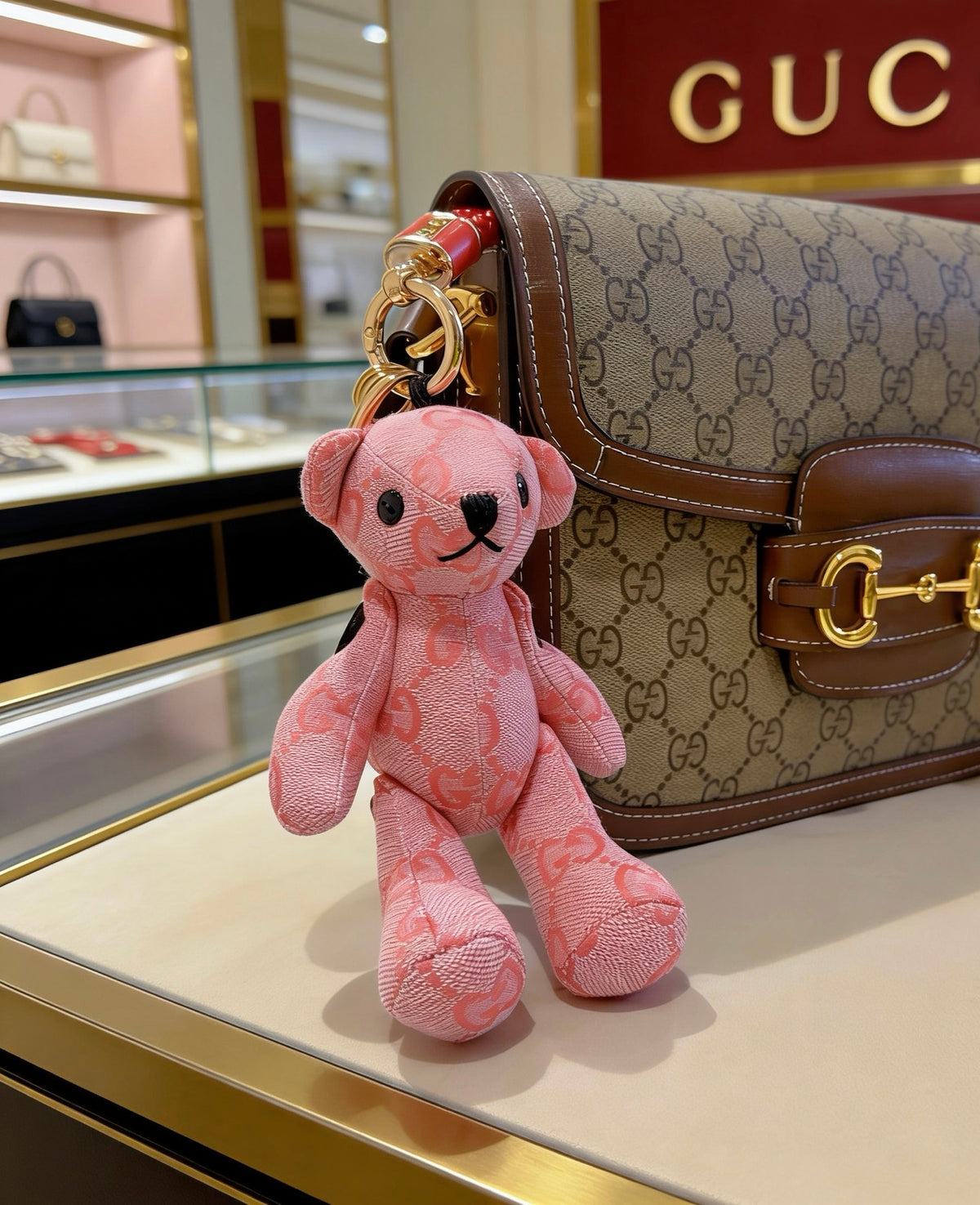 Premium Fashion Keychain Stylish Accessory、GU*CI Series、𝐊𝐞𝐲𝐜𝐡𝐚𝐢𝐧𝐬 & 𝐊𝐞𝐲 𝐑𝐢𝐧𝐠𝐬(𝐇)
