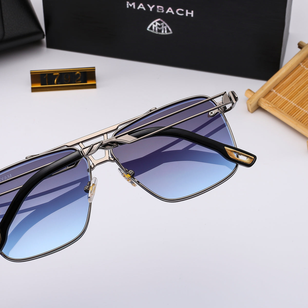 Geometric Aviator Sunglasses with Cutout Metal Temples