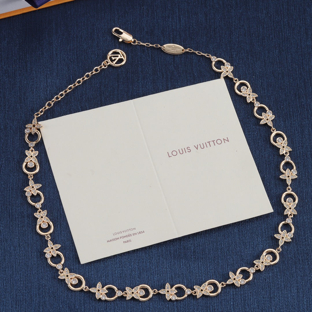 Round Monogram Link Station Necklace