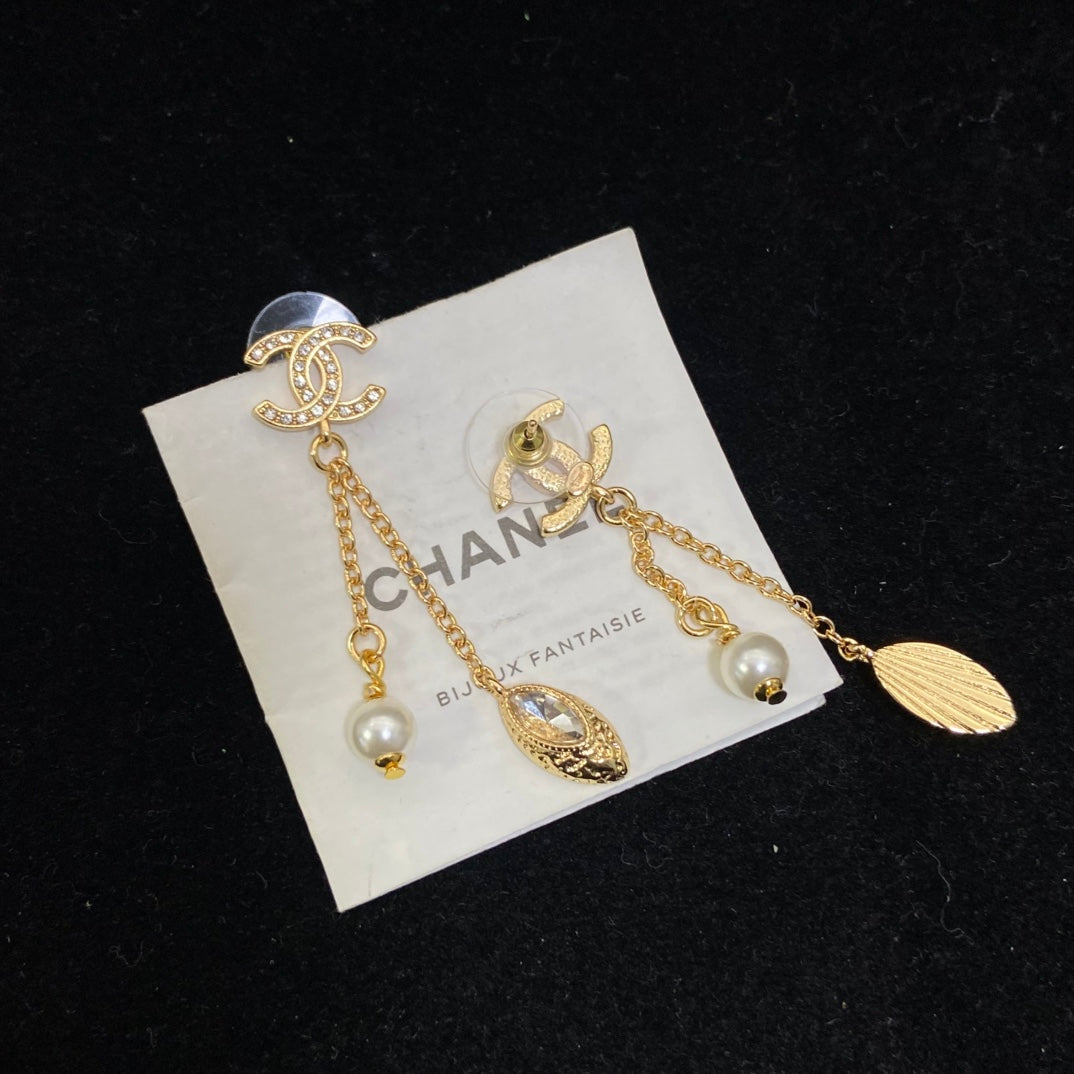 Teardrop & Pearl-Effect Chain Dangle Earrings