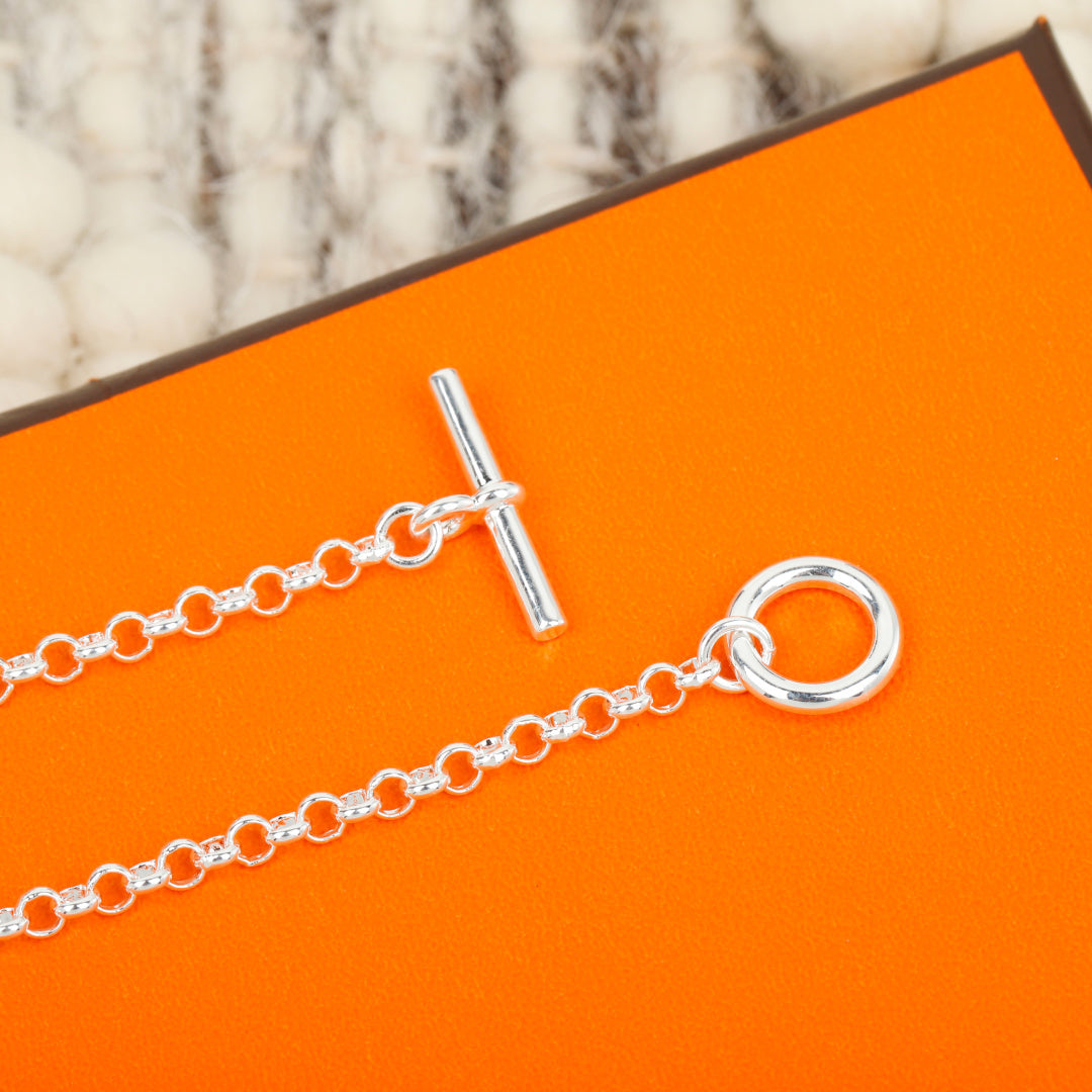 Pave Oval-Link Pendant Chain Necklace