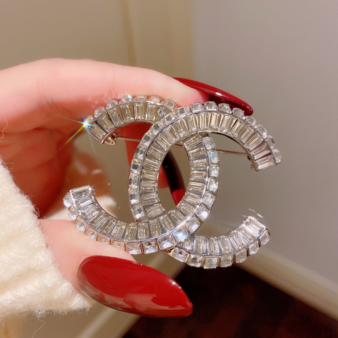 Premium Edition Brooch、Brooches Collection、CH*NEL Series、𝐁𝐫𝐨𝐨𝐜𝐡𝐞𝐬(𝐇)
