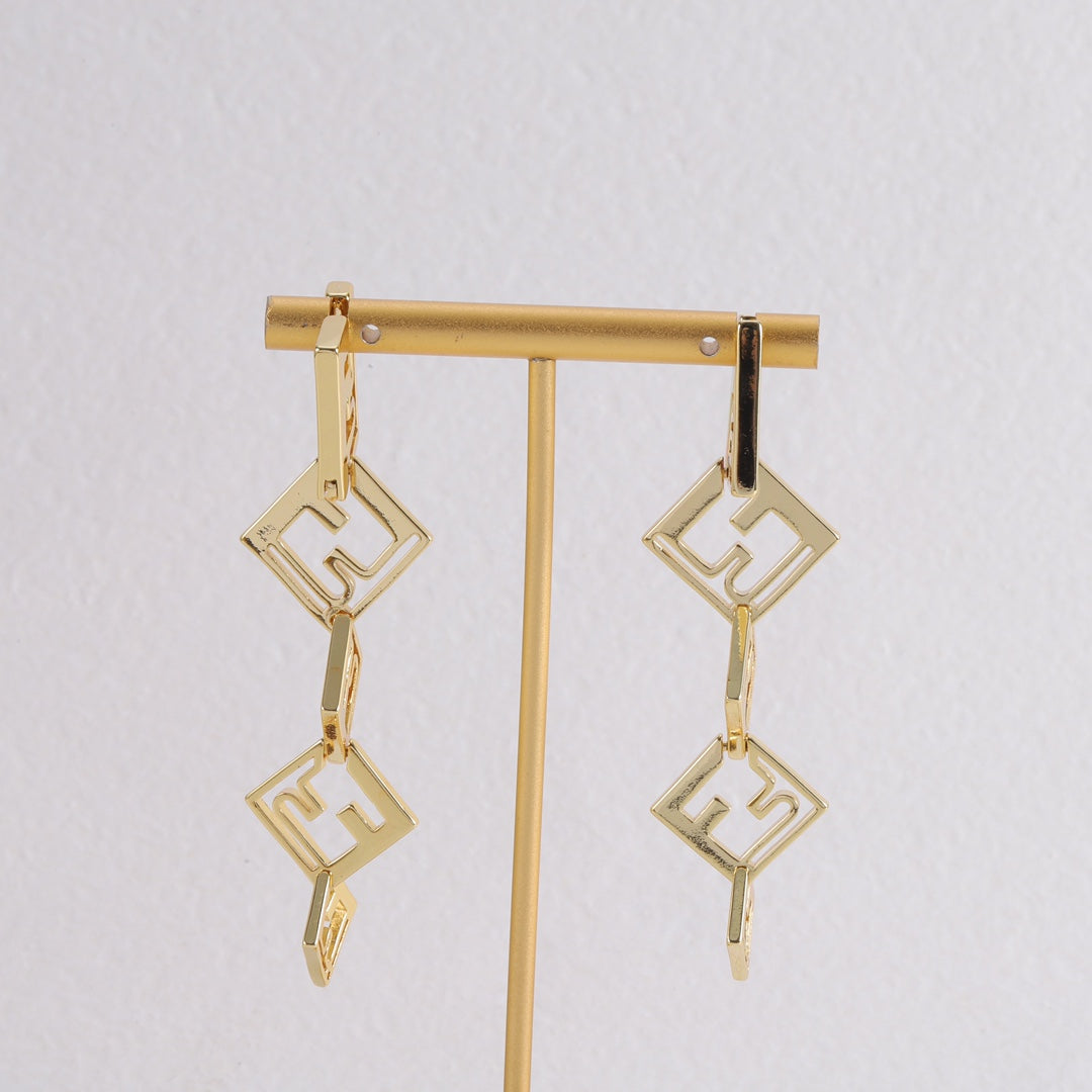 Geometric Link Dangle Earrings