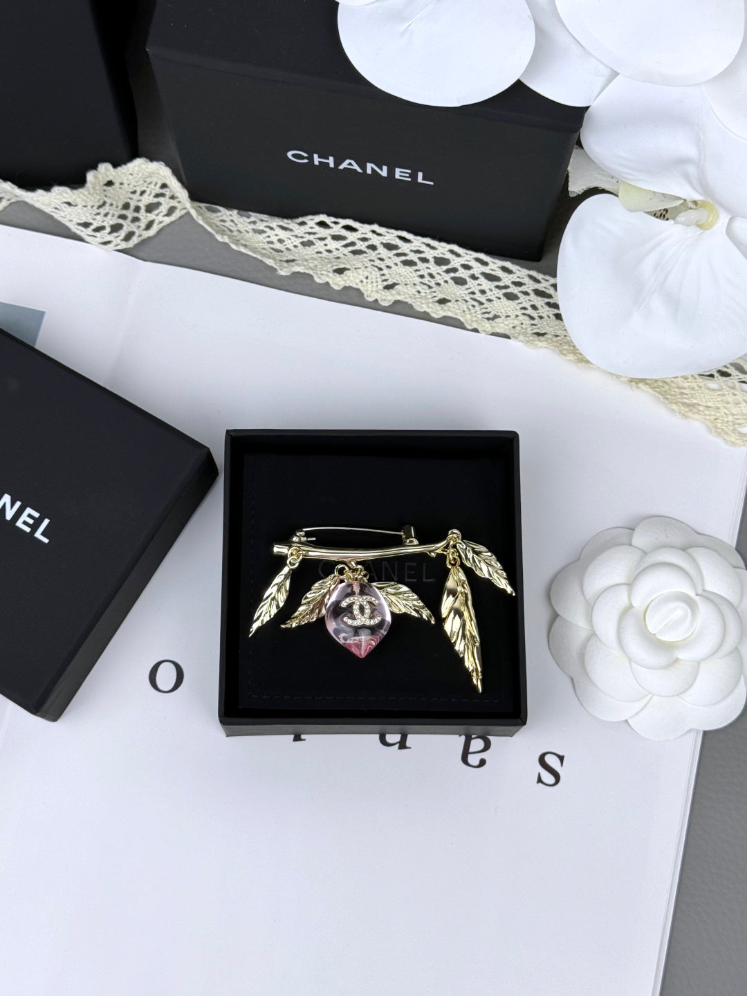 Premium Edition Brooch、Brooches Collection、CH*NEL Series、𝐁𝐫𝐨𝐨𝐜𝐡𝐞𝐬(𝐇)