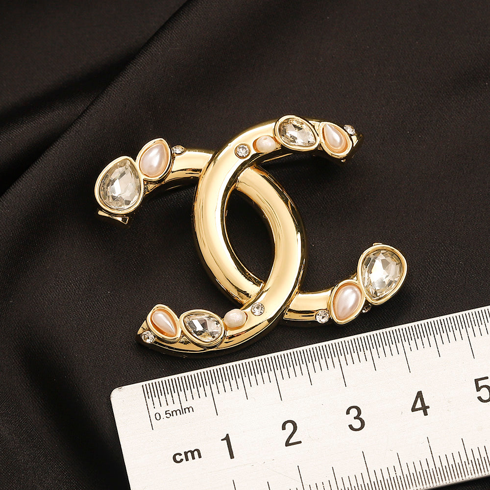 Alloy Steel Stamped Logo Brooch,Brooches Collection、CH*NEL Series