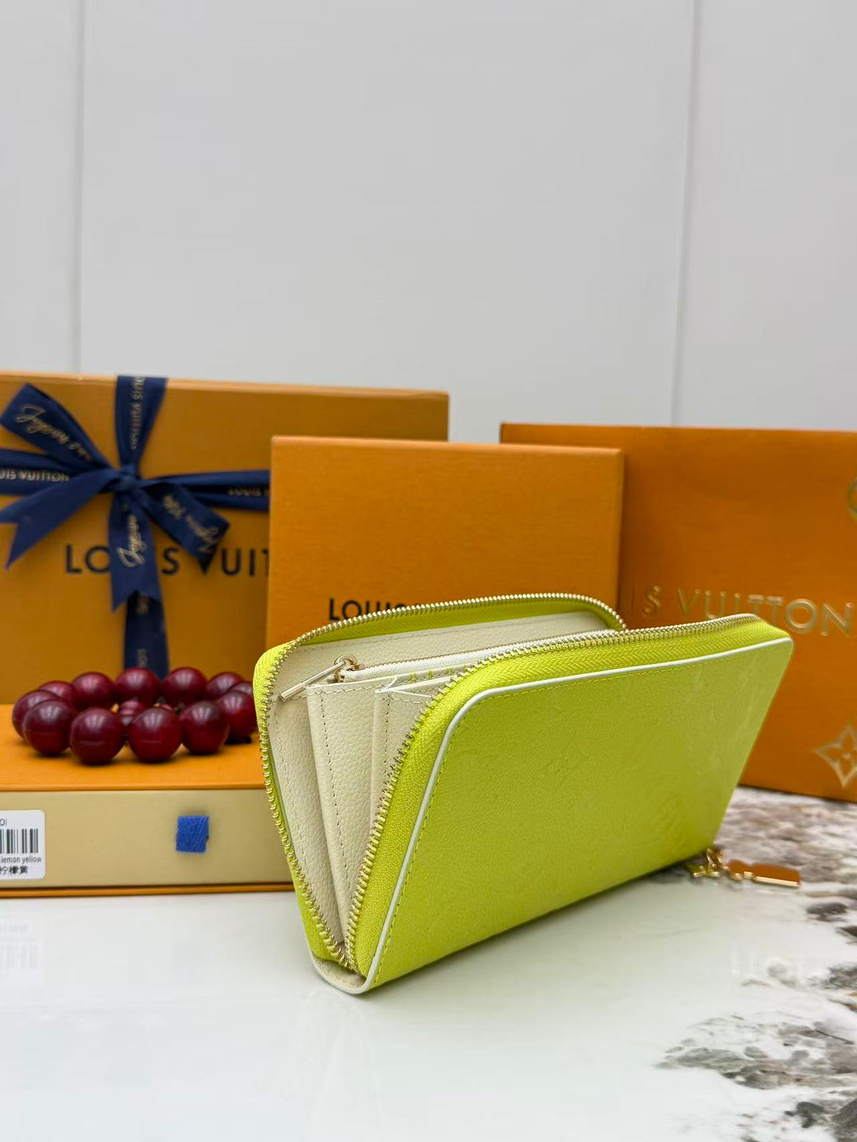 Luxury‑Inspired Trendy Wallets 037 L*V Series、Fashion Bags
