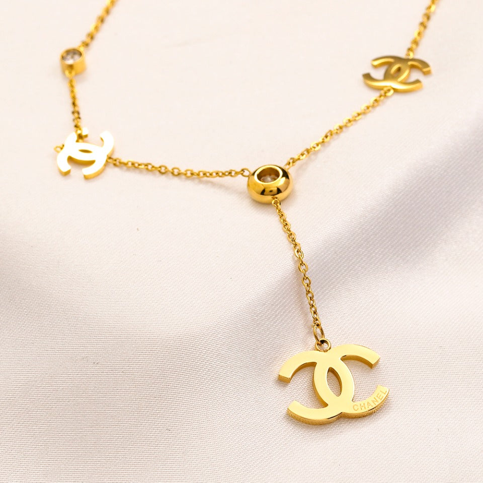 304 Stainless Steel Interlocking-C & Open-Circle Station Necklace