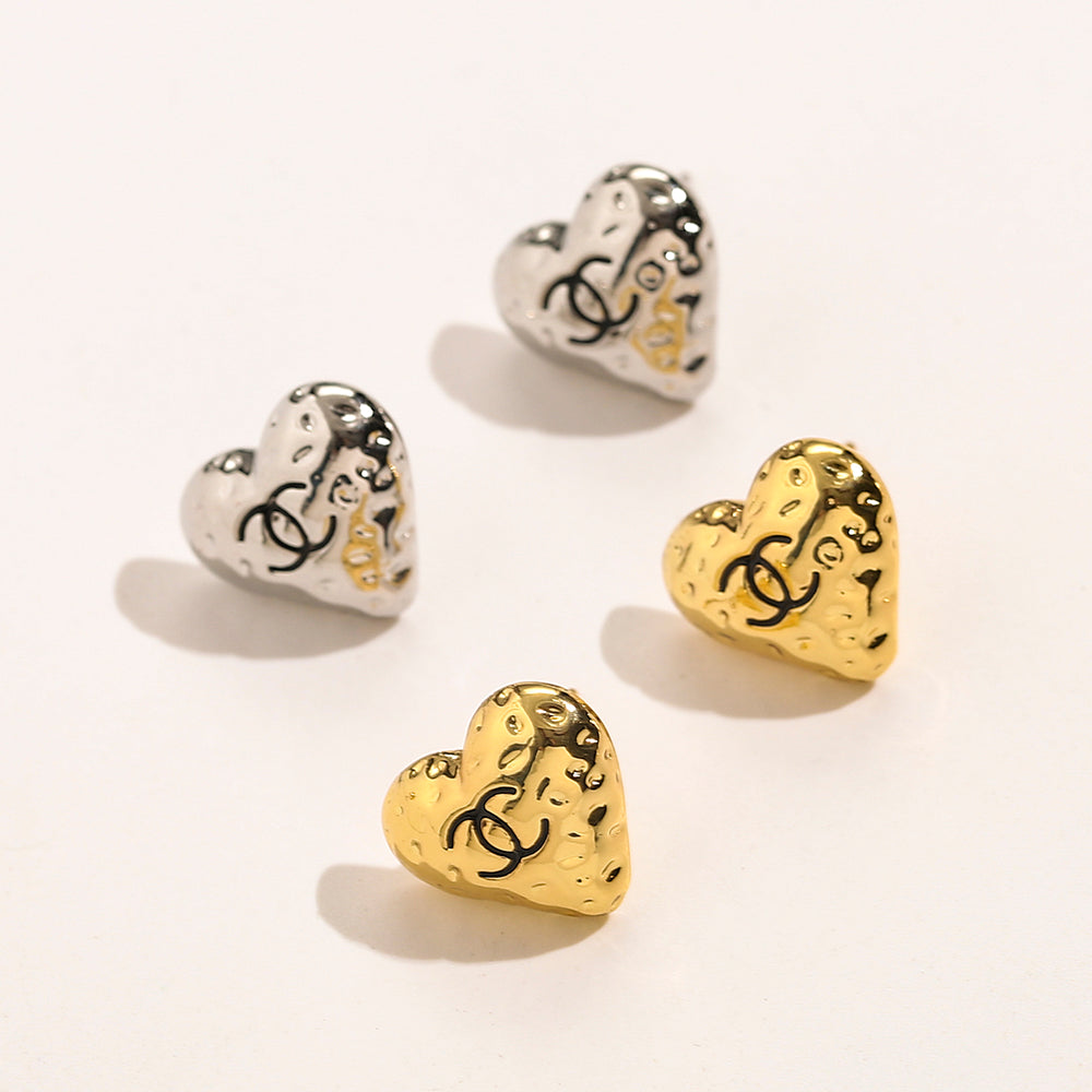 304 Stainless Steel Ornate Heart Stud Earrings