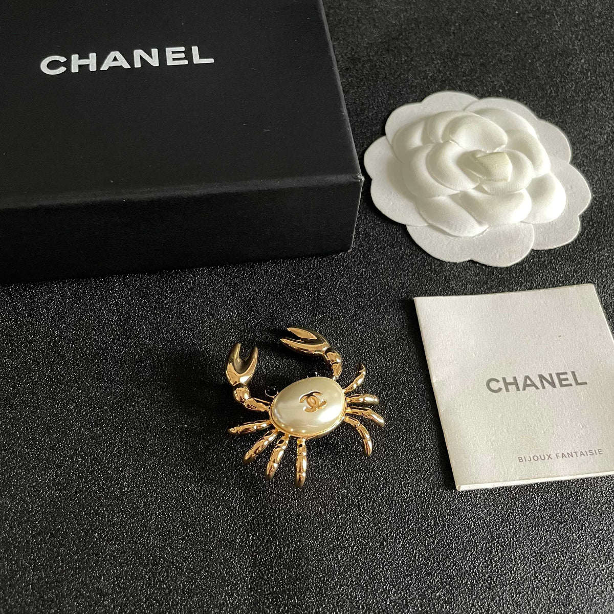 Premium Edition Brooch、Brooches Collection、CH*NEL Series、𝐁𝐫𝐨𝐨𝐜𝐡𝐞𝐬（𝐇）