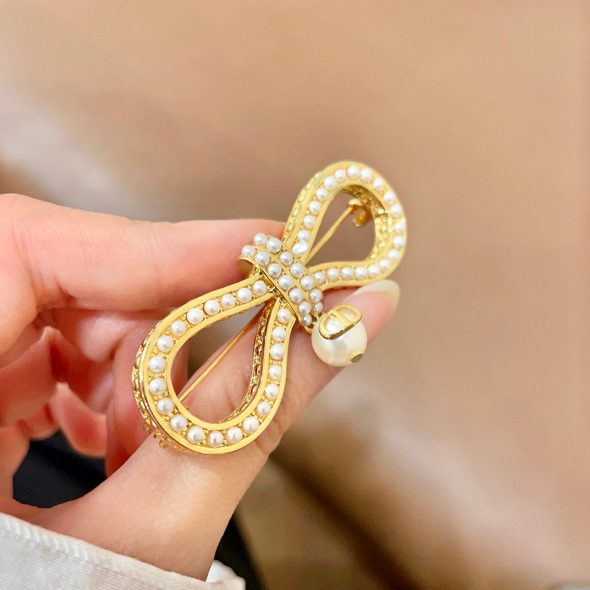 Premium Edition Brooch、Brooches Collection、D*or Series、𝐁𝐫𝐨𝐨𝐜𝐡𝐞𝐬（𝐇）
