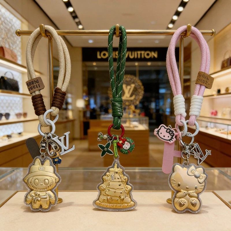 Premium Fashion Keychain Stylish Accessory、L*V Series、𝐊𝐞𝐲𝐜𝐡𝐚𝐢𝐧𝐬 & 𝐊𝐞𝐲 𝐑𝐢𝐧𝐠𝐬（𝐇）
