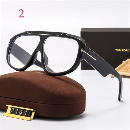 Oversized Navigator Sunglasses with T-Bar Temple Detail