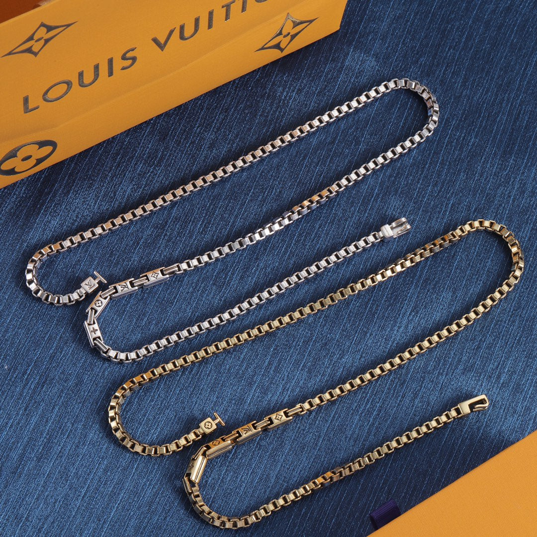 Classic Curb Chain Necklace