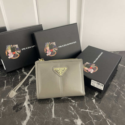 Luxury‑Inspired Trendy Wallets 030  Pr*da Series、Fashion Bags