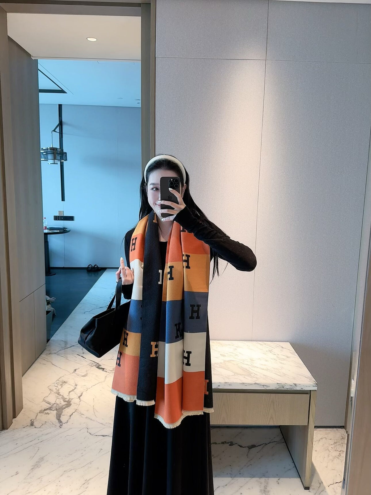 Colorblock H-Motif Wrap Scarf