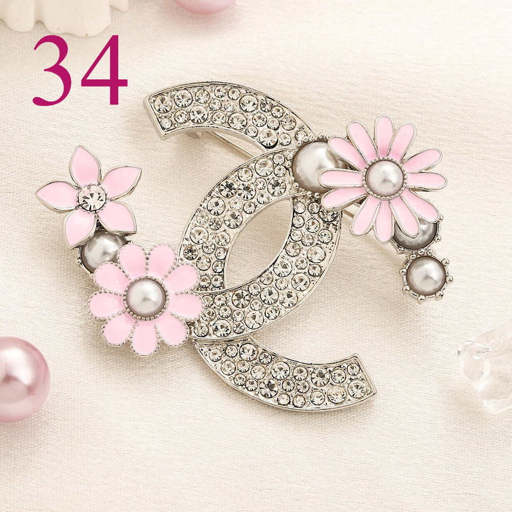 Fashion Brooch Collection,Brooches Collection、CH*NEL Series
