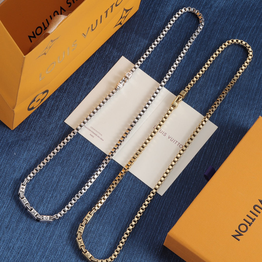 Classic Curb Chain Necklace