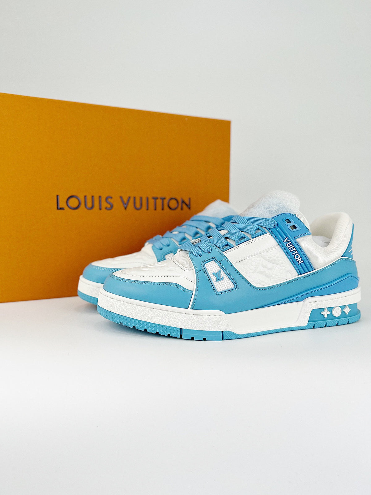 Trainer Sneaker Top Version