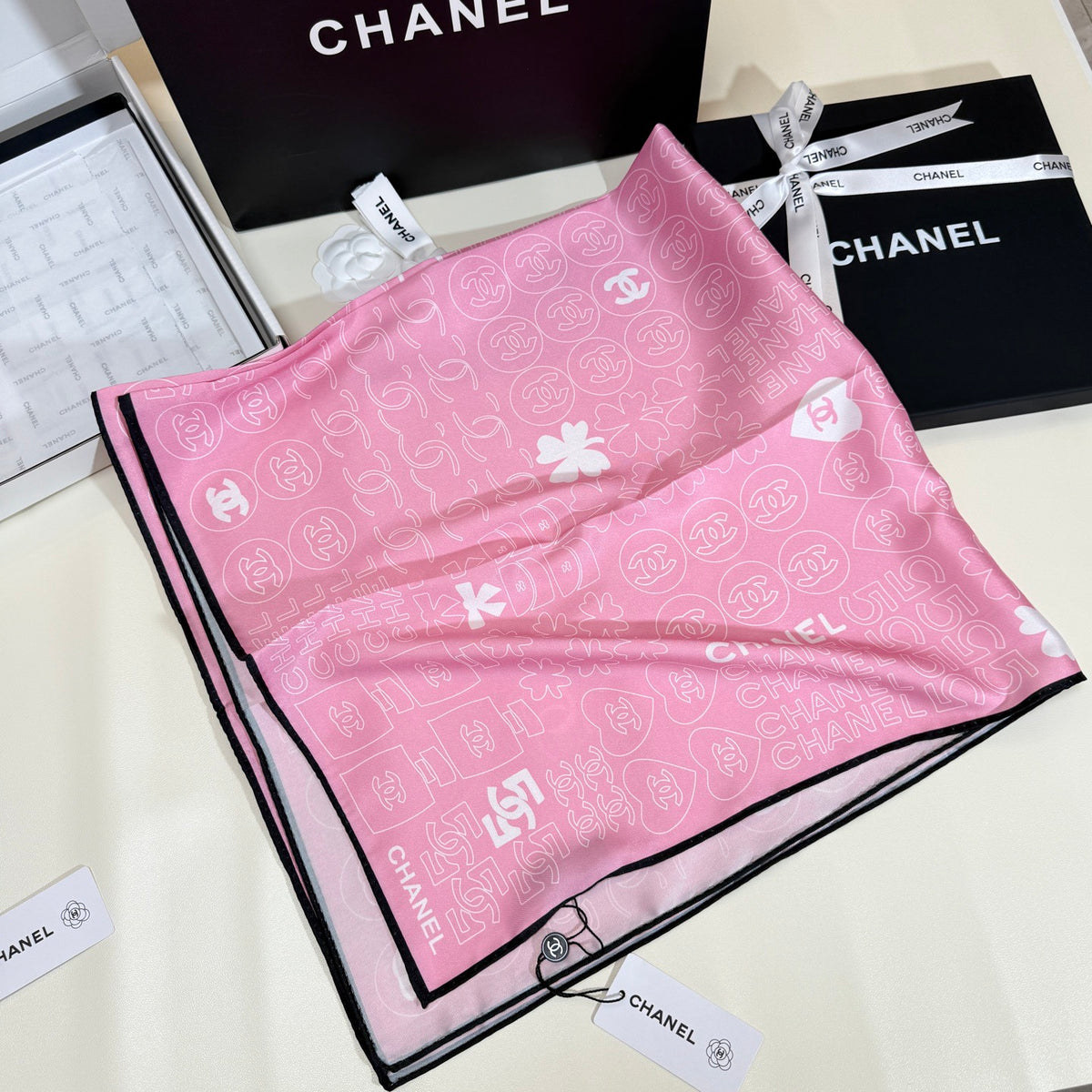 Sketch Motif Square Scarf - 90 x 90 cm