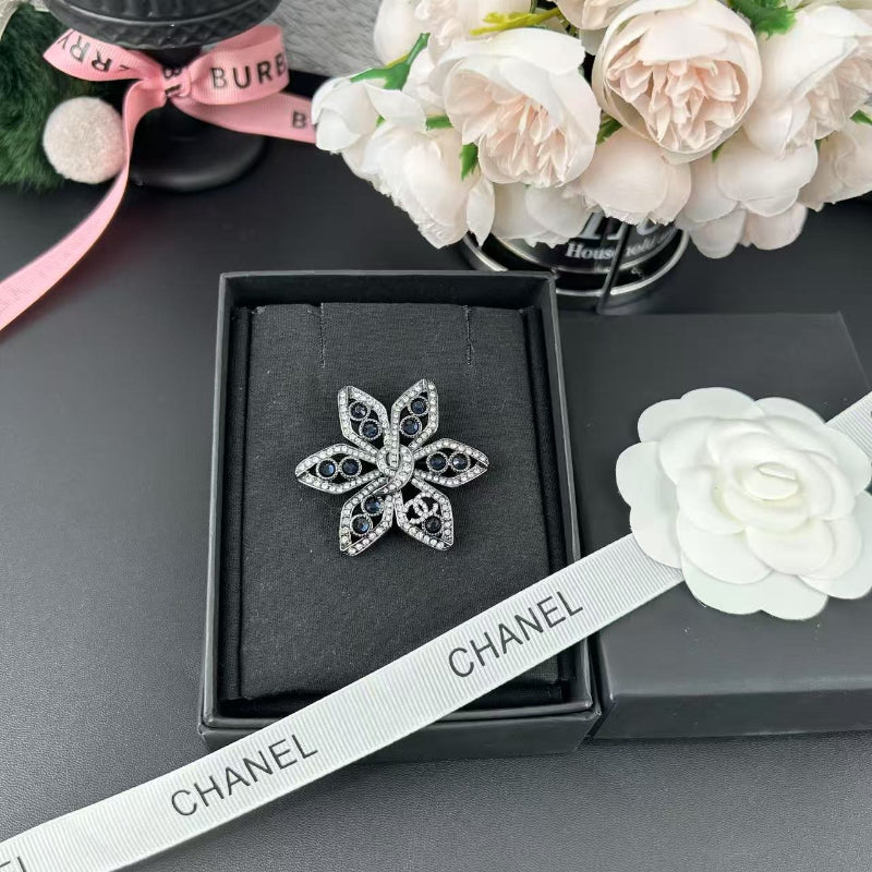 Premium Edition Brooch、Brooches Collection、CH*NEL Series、𝐁𝐫𝐨𝐨𝐜𝐡𝐞𝐬（𝐇）