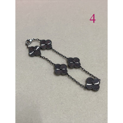 Rounded Quatrefoil Chain Bracelet