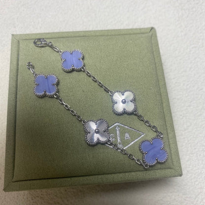 Scalloped Quatrefoil Chain Bracelet