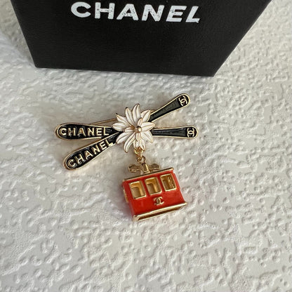 Alloy Stamped Logo Brooch,Brooches Collection、CH*NEL Series