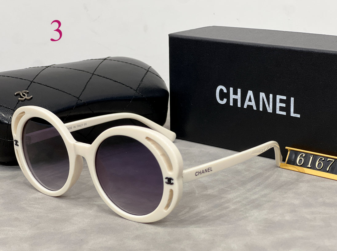 Oversized Round Sunglasses with Layered Rim Detail