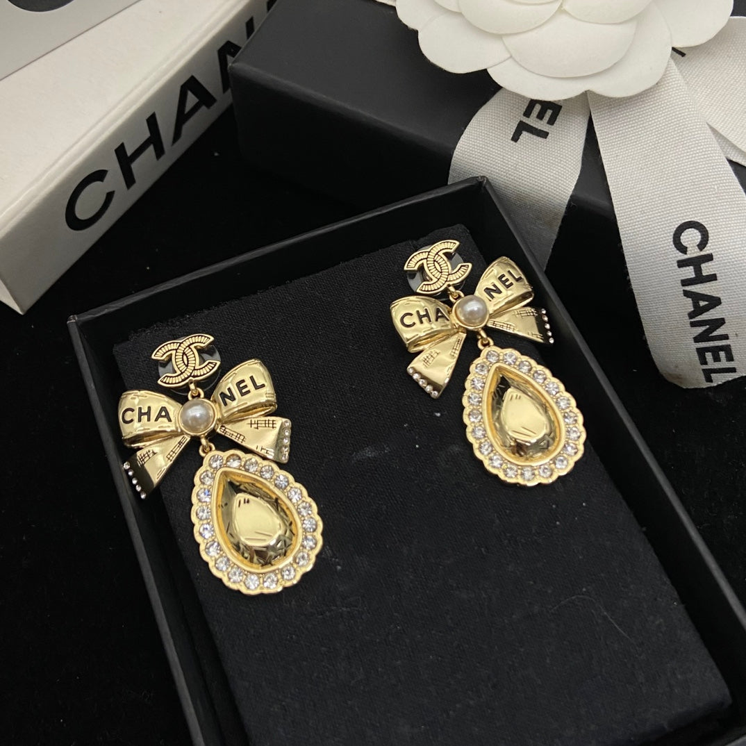 Bow & Teardrop Stone Earrings