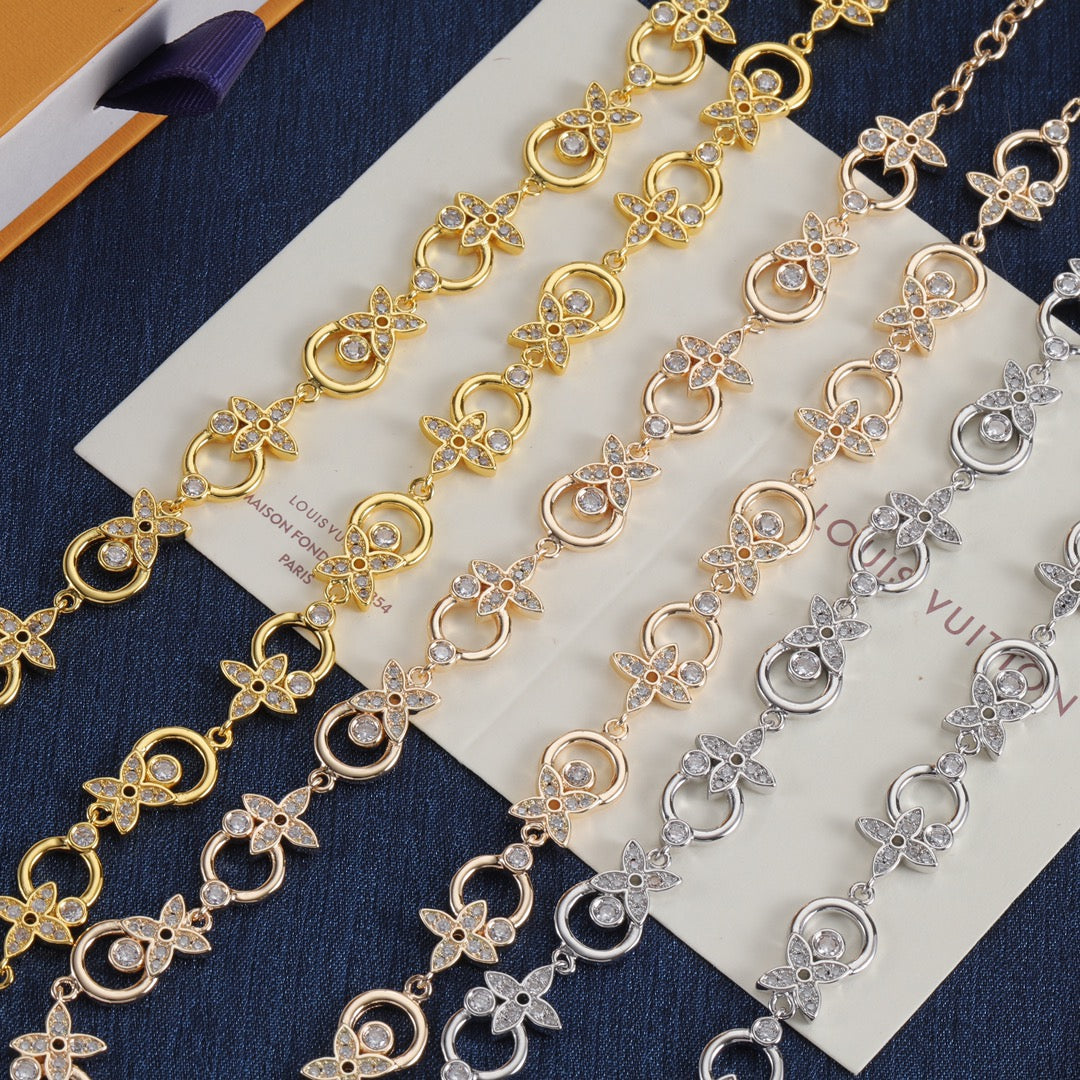 Round Monogram Link Station Necklace