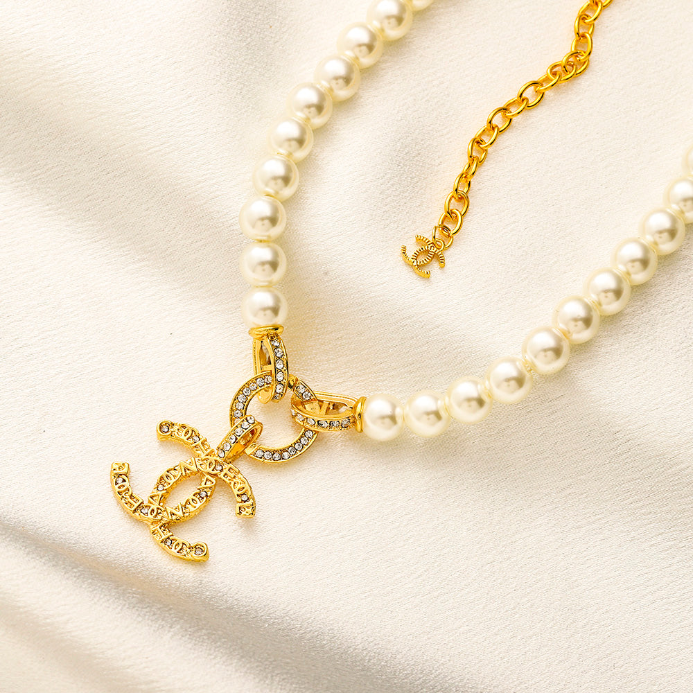 Set di Orecchini, Bracciale e Collana in Lega con Logo Stampato