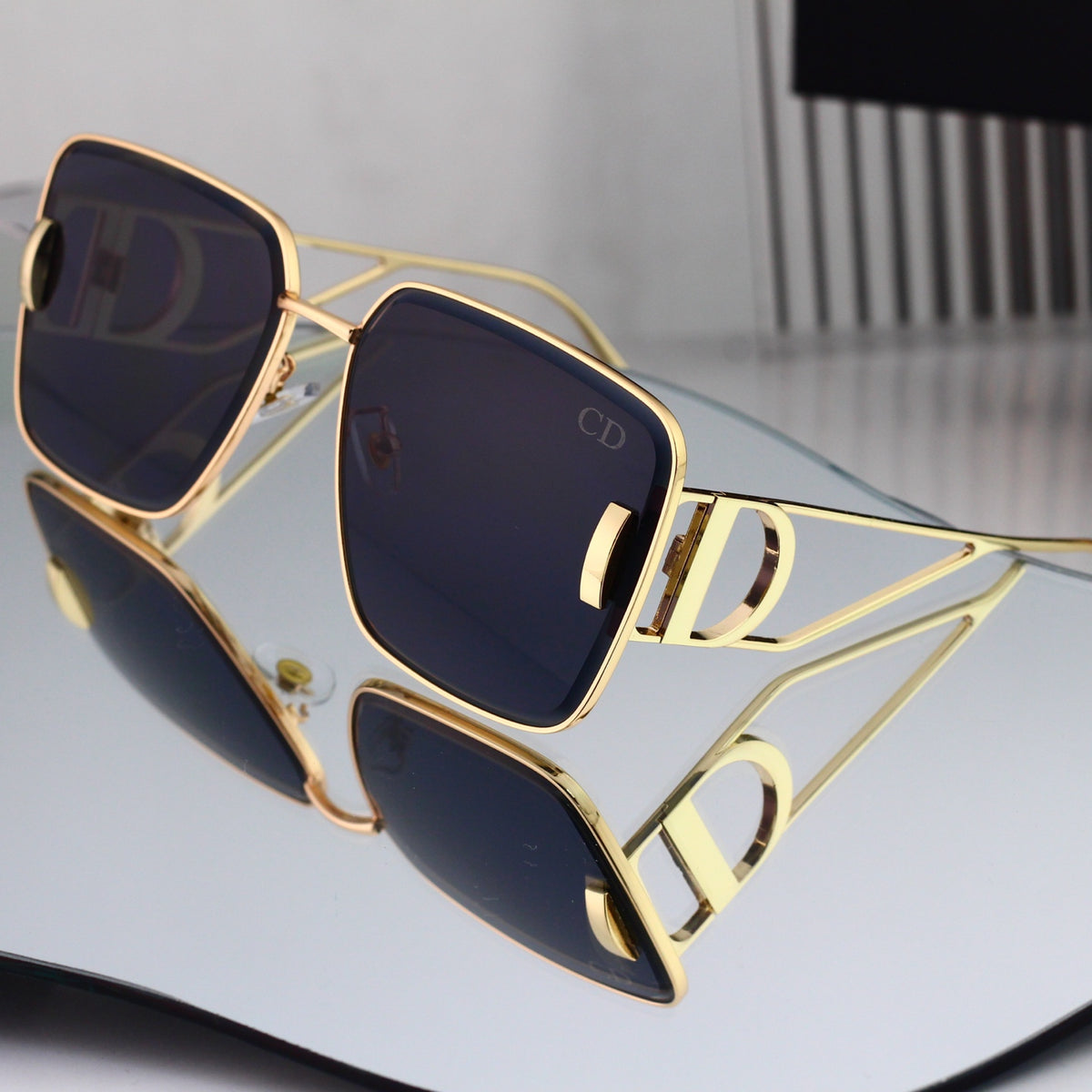 Squared Aviator Sunglasses with Slim Metal Rims