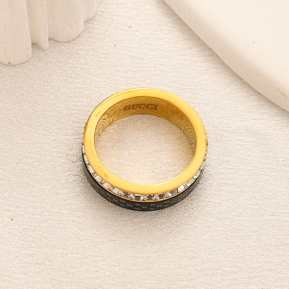 Ring aus Edelstahl 304 mit gestanztem Logo