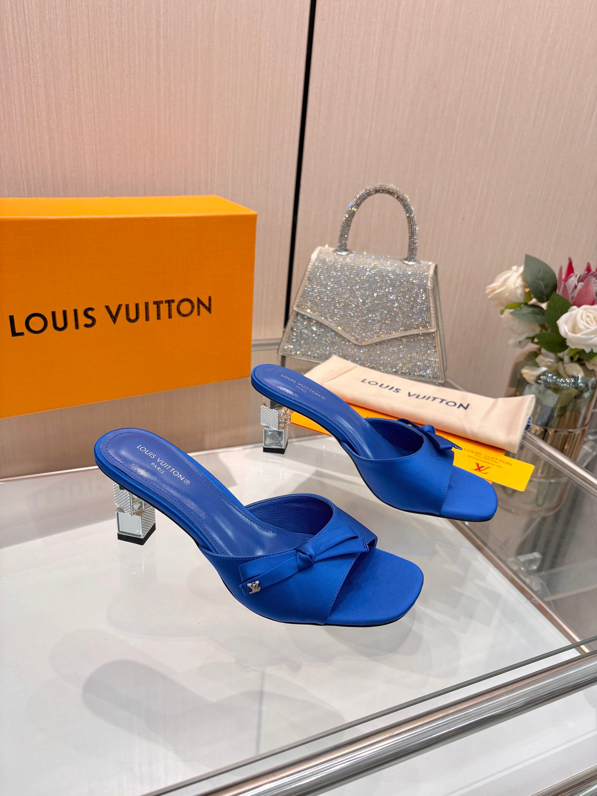 Fashion Sandals & Slippers Daily Footwear  L*V Series、Fashion Sandals & Slippers