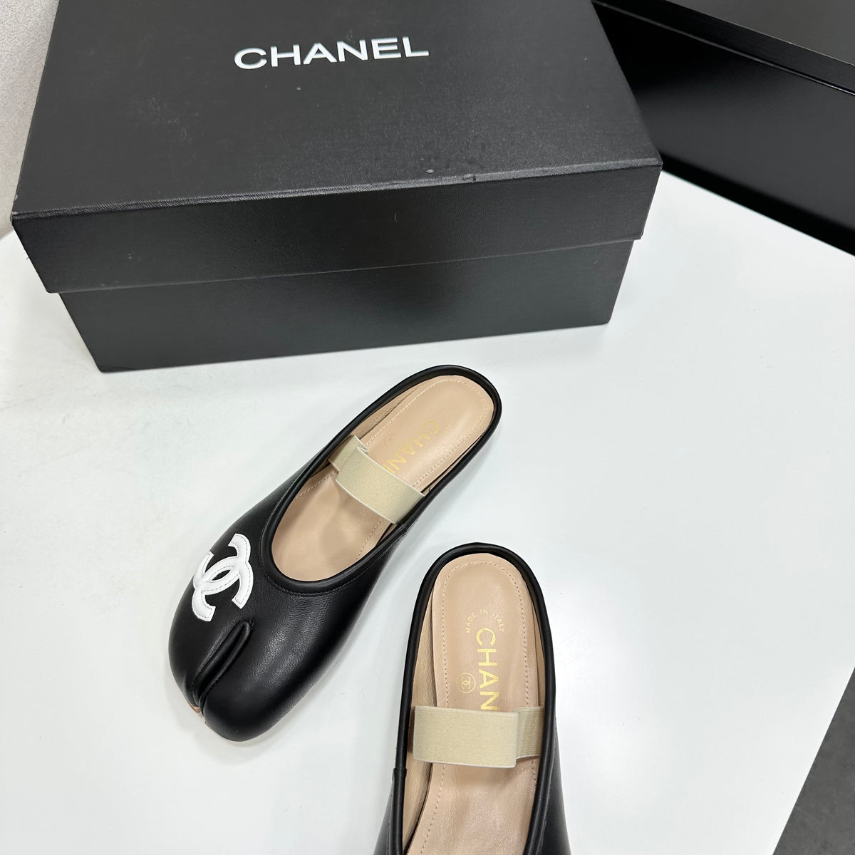 Fashion Sandals & Slippers Daily Footwear  CH*NEL Series、Fashion Sandals & Slippers