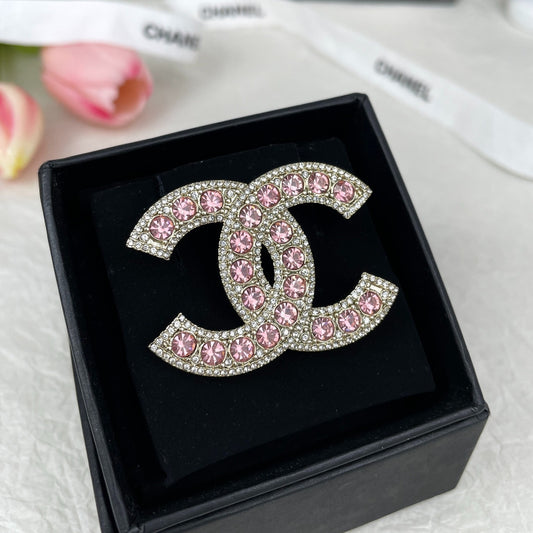 Premium Edition Brooch、Brooches Collection、CH*NEL Series、𝐁𝐫𝐨𝐨𝐜𝐡𝐞𝐬（𝐇）