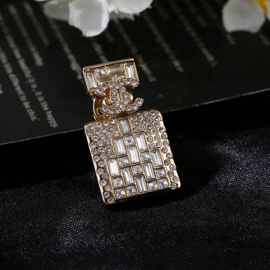 Premium Edition Brooch、Brooches Collection、CH*NEL Series、𝐁𝐫𝐨𝐨𝐜𝐡𝐞𝐬（𝐇）