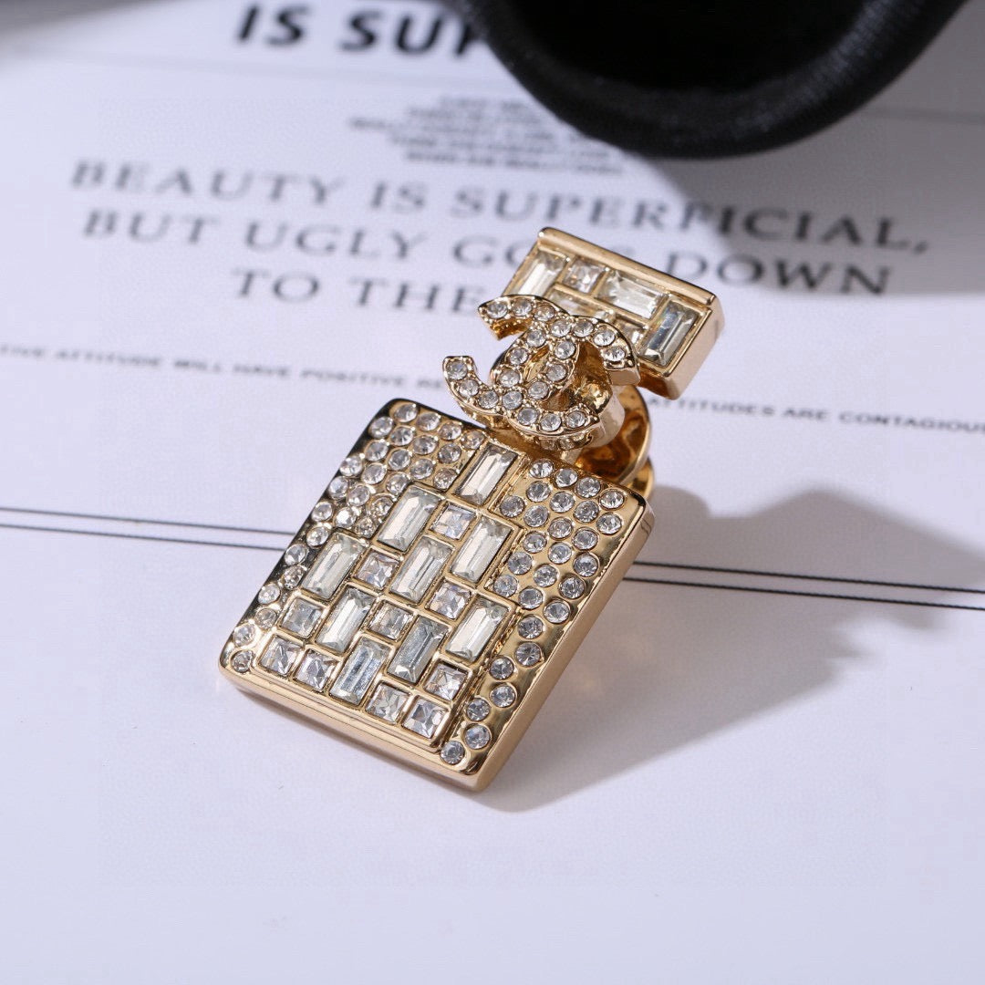 Premium Edition Brooch、Brooches Collection、CH*NEL Series、𝐁𝐫𝐨𝐨𝐜𝐡𝐞𝐬（𝐇）