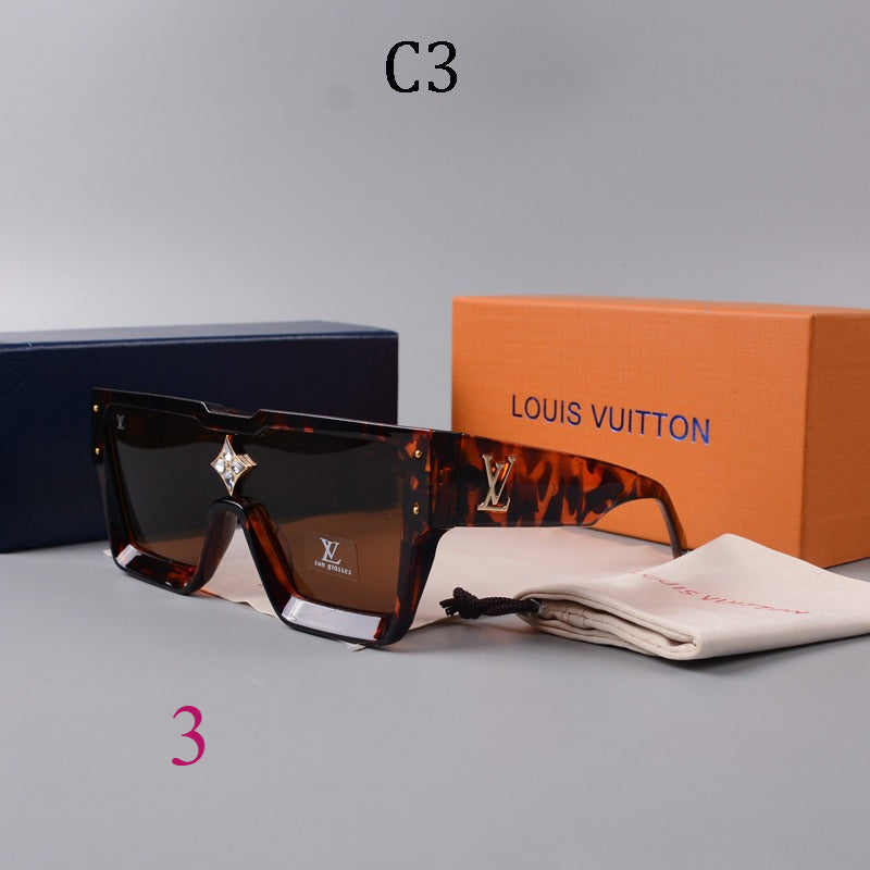 Flat-Top Square Sunglasses with Star Bridge Detail