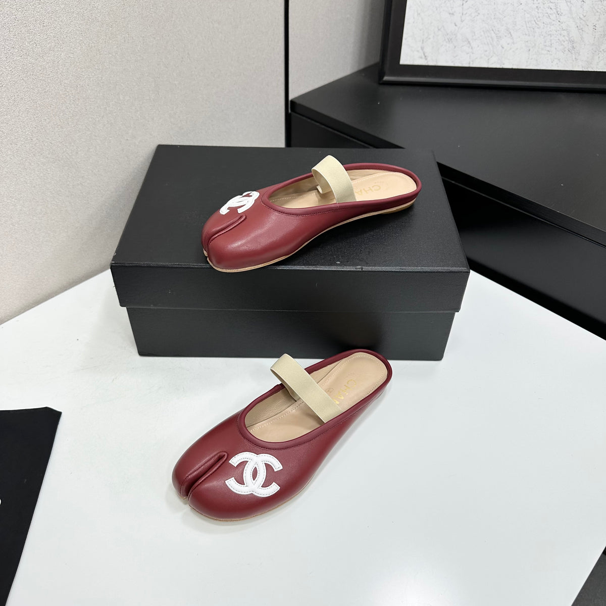 Fashion Sandals & Slippers Daily Footwear  CH*NEL Series、Fashion Sandals & Slippers