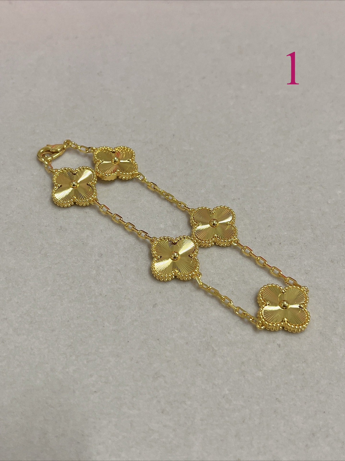 Rounded Quatrefoil Chain Bracelet