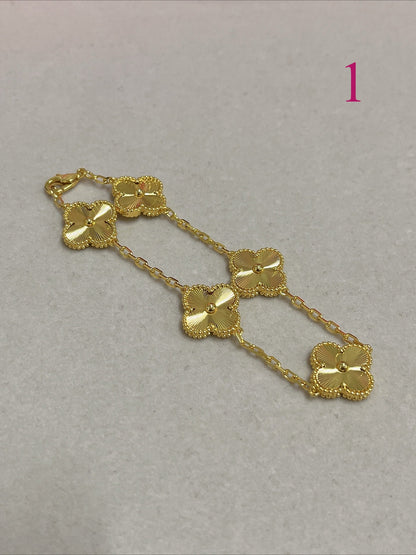 Rounded Quatrefoil Chain Bracelet