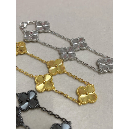 Rounded Quatrefoil Chain Bracelet