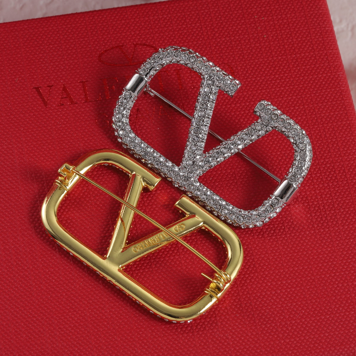 Premium Edition Brooch、Brooches Collection、V*lentino Series、𝐁𝐫𝐨𝐨𝐜𝐡𝐞𝐬（𝐇）