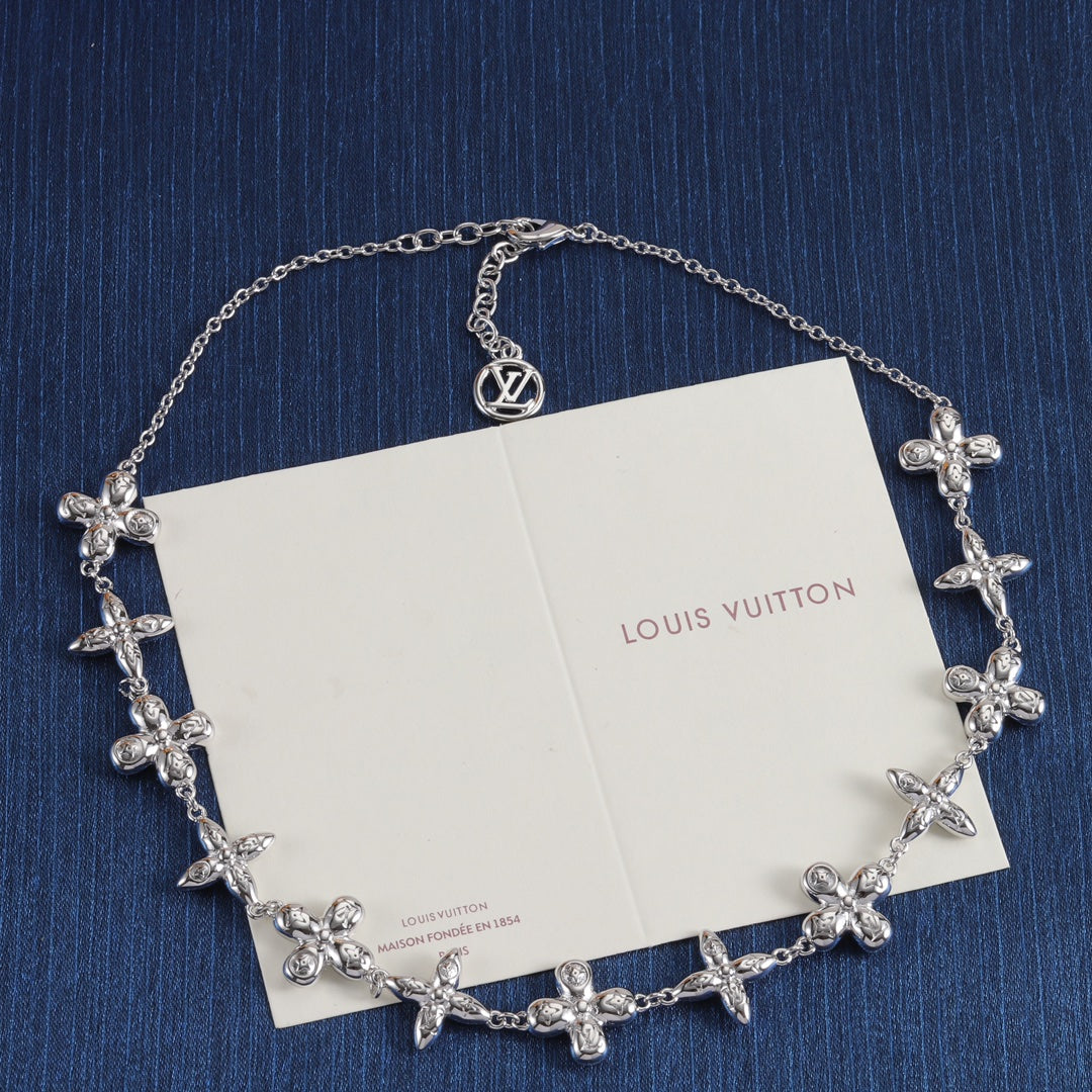 Floral Motif Link Necklace