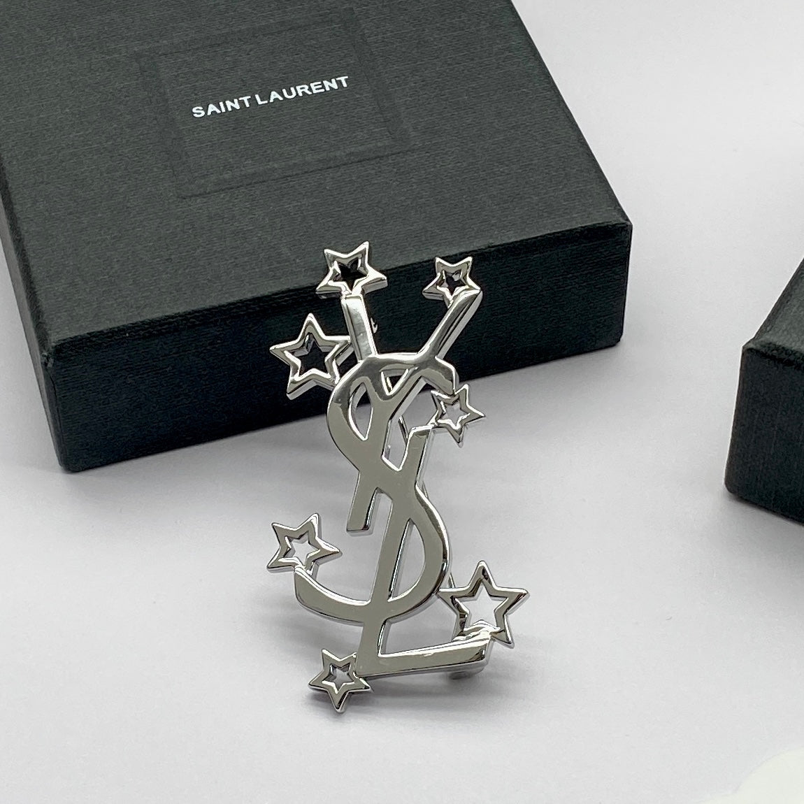 Premium Edition Brooch、Brooches Collection、𝐁𝐫𝐨𝐨𝐜𝐡𝐞𝐬（𝐇）