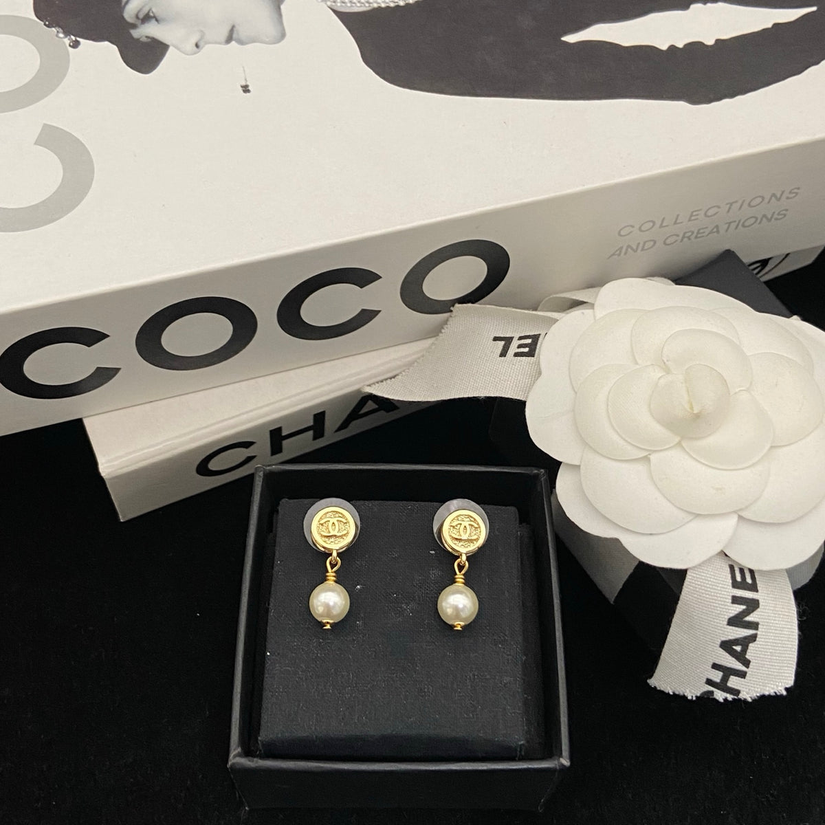 Round Medallion & Pearl-Effect Drop Earrings