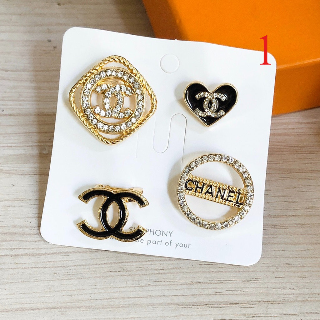 Alloy Stamped Logo Brooch,Brooches Collection、CH*NEL Series